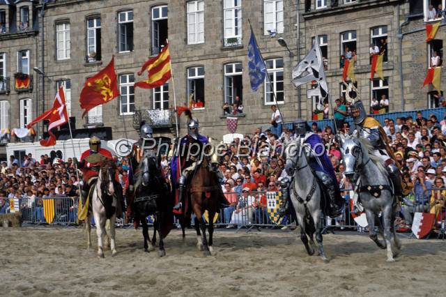 dinan fete remparts 25.JPG - Fête des Remparts, septembre 1994sur le thème « Du Guesclin »22 Dinan